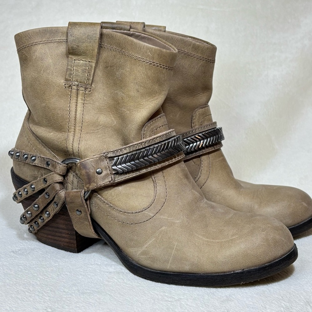 Gianni Bini Beige Ankle Boots with Metal Accents